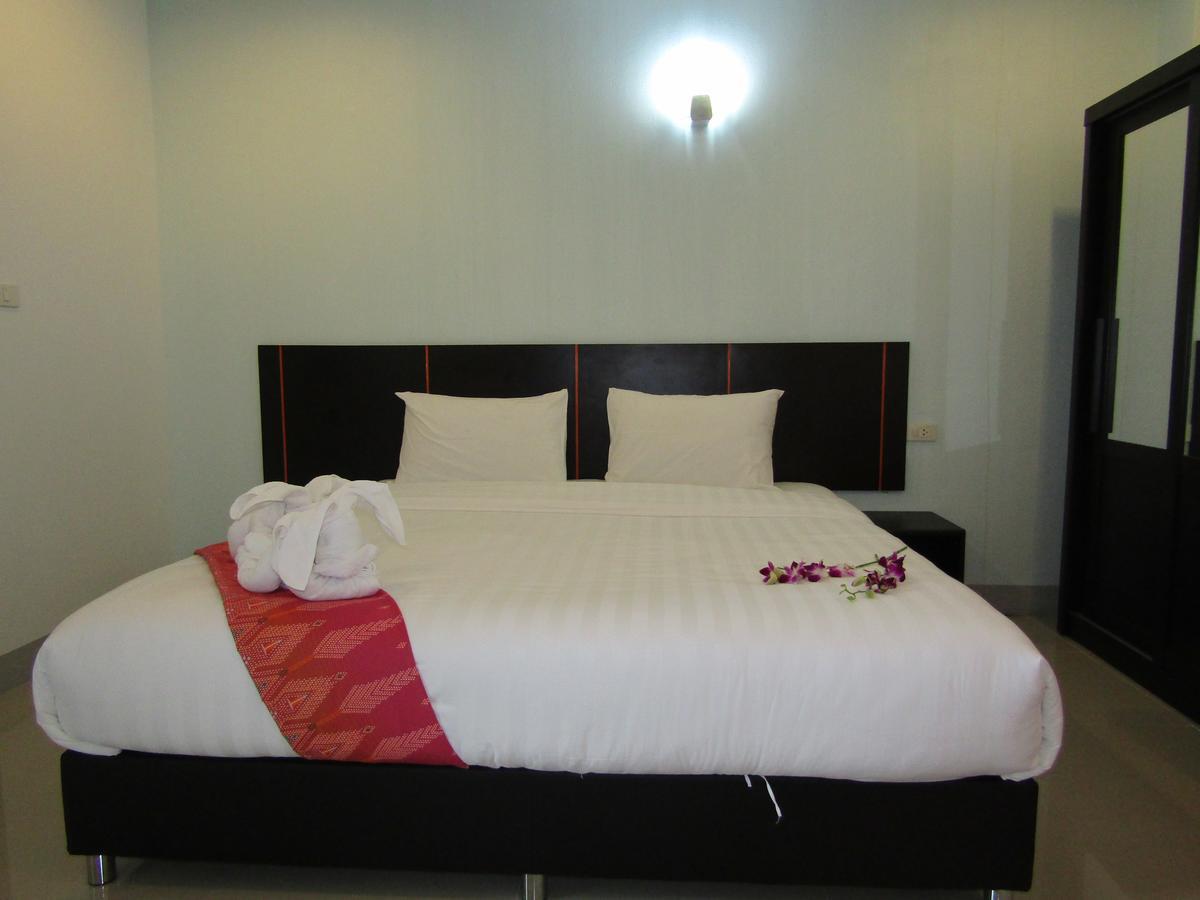 La Viva Buriram Otel Dış mekan fotoğraf