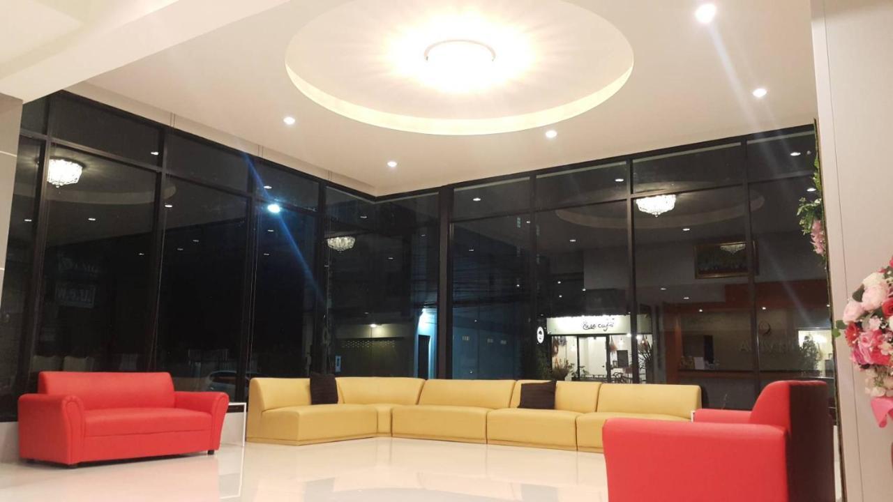 La Viva Buriram Otel Dış mekan fotoğraf