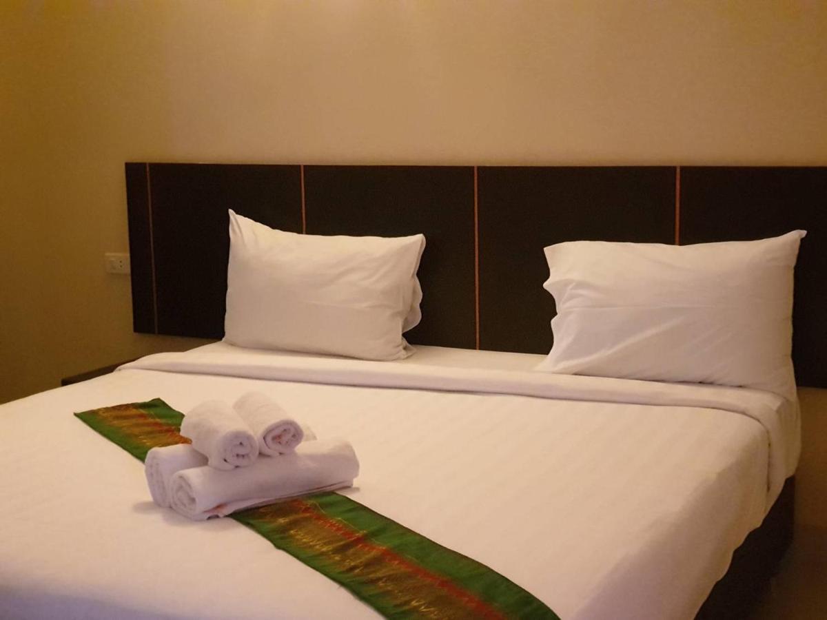 La Viva Buriram Otel Dış mekan fotoğraf