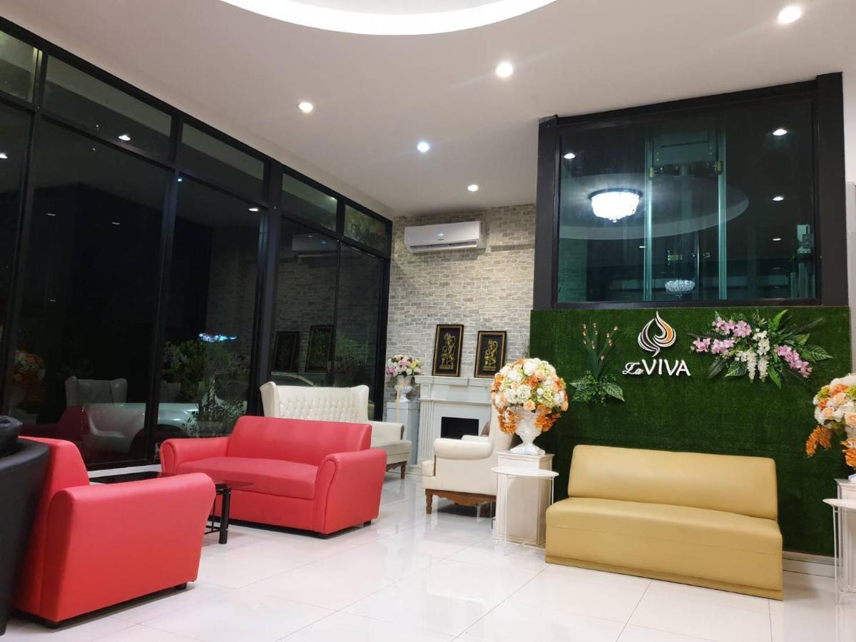La Viva Buriram Otel Dış mekan fotoğraf